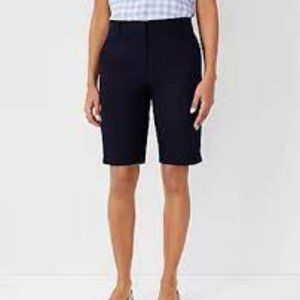 NWT ANN‎ TAYLOR THE BOARDWALK SHORT MID RISE STRETCH BERMUDA SHORTS NAVY BLUE 2